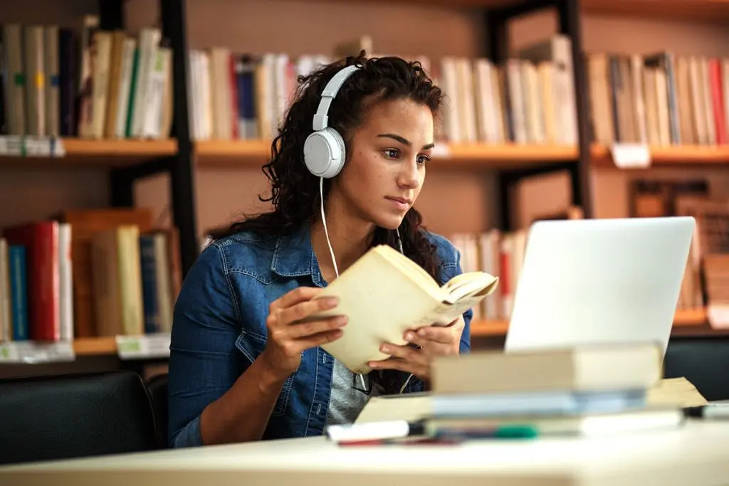 the art of book writing – basics of online book writing services