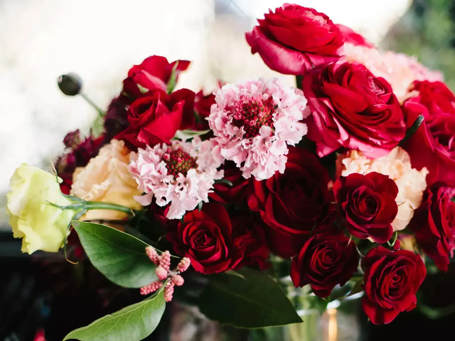 Navigating Valentine's Day Flower Gifting Etiquette